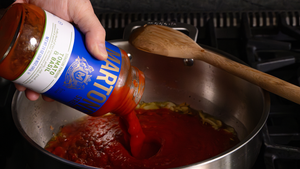 How Long to Simmer Tomato Sauce