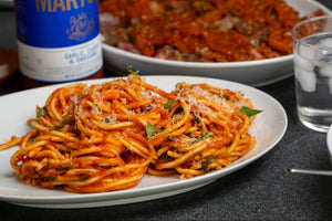 How to Get Pasta Sauce to Stick to Pasta: The Right Way to Sauce Pasta